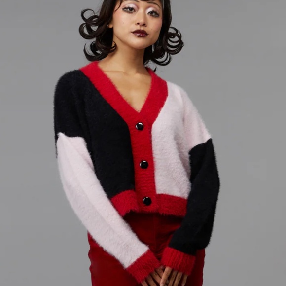 Modcloth Black Friday "Just For Contrast" Cardigan Size S in Pink, Red and Black - Picture 8 of 10